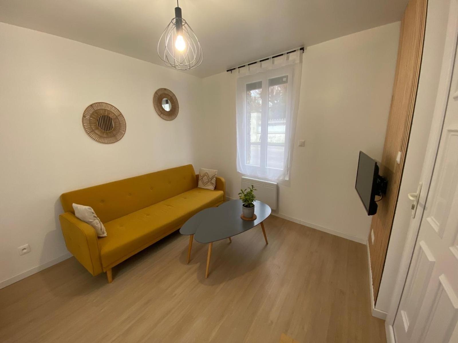 Appartements Pacy-Sur-Eure Esterno foto